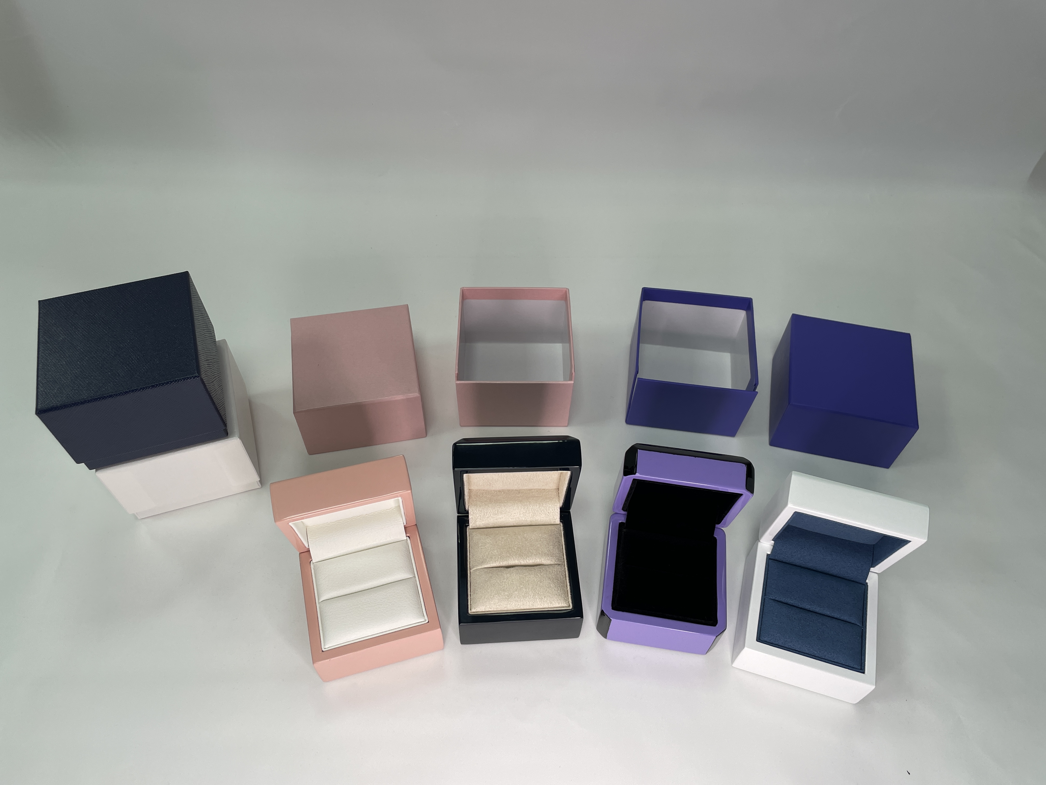 Spray-painted jewelry box